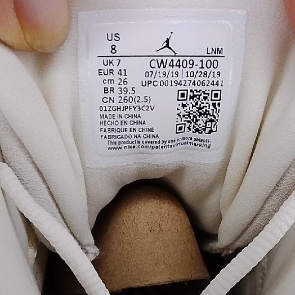 NWT Air Jordan 13 Retro "Chinese New Year" 2020 - CW4409-100 - Size 8 - Picture 3 of 13